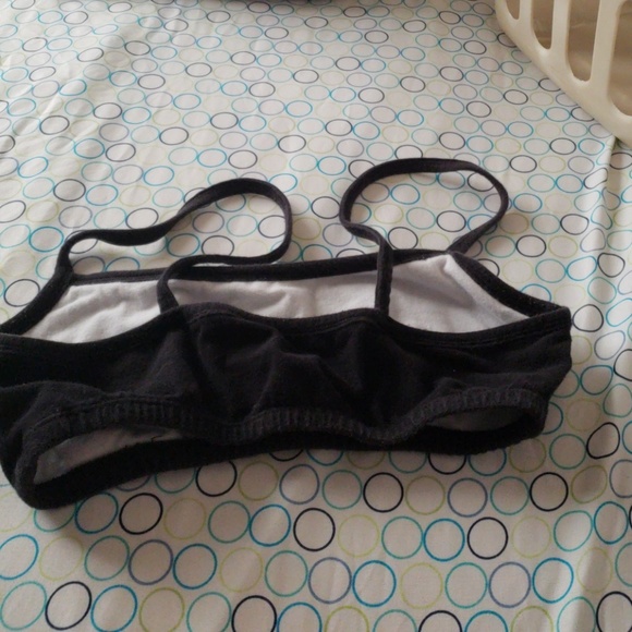 A Bra - Picture 2 of 2